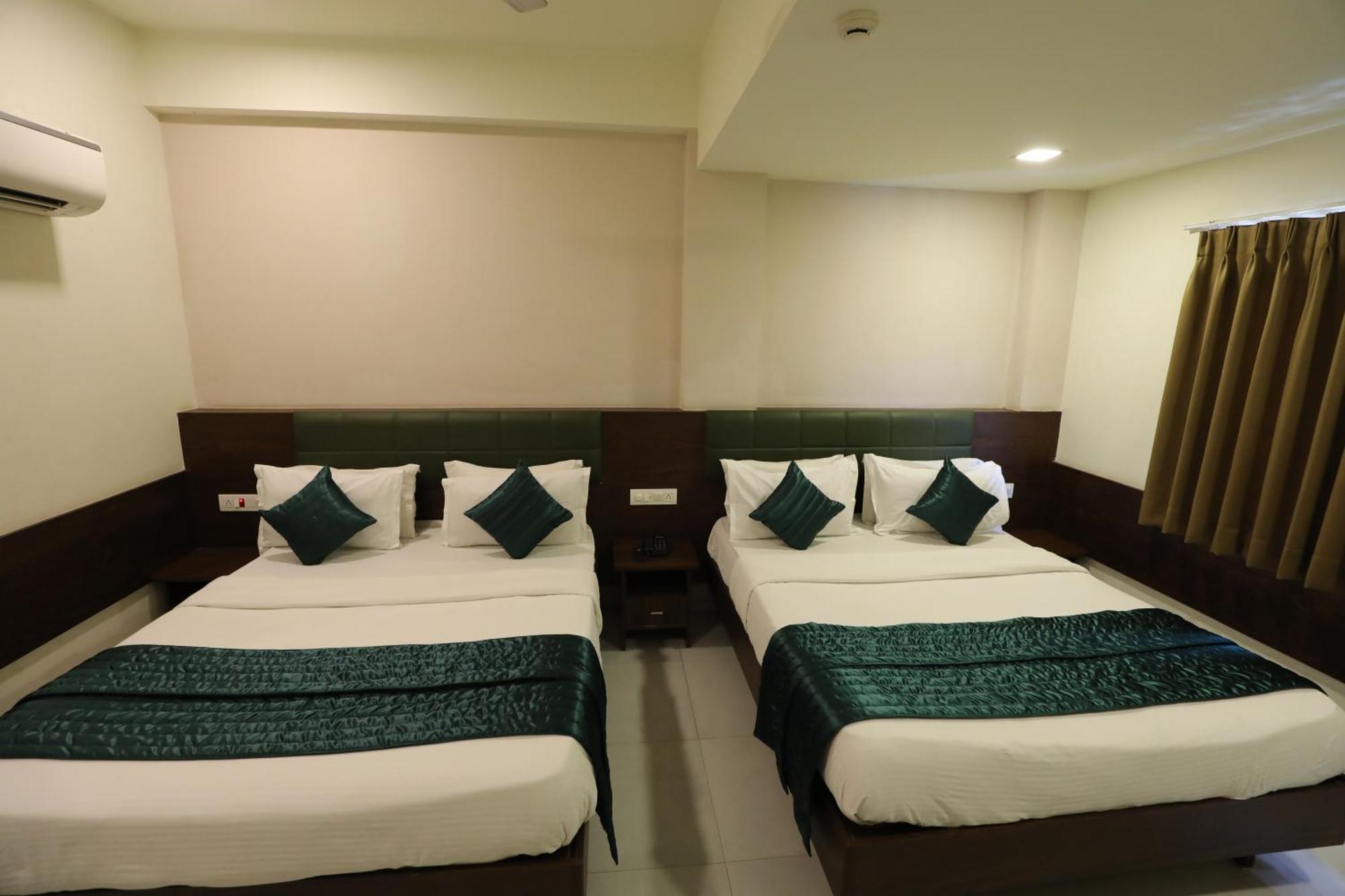 Greenotel Rooms Hazira, Surat Ngoại thất bức ảnh